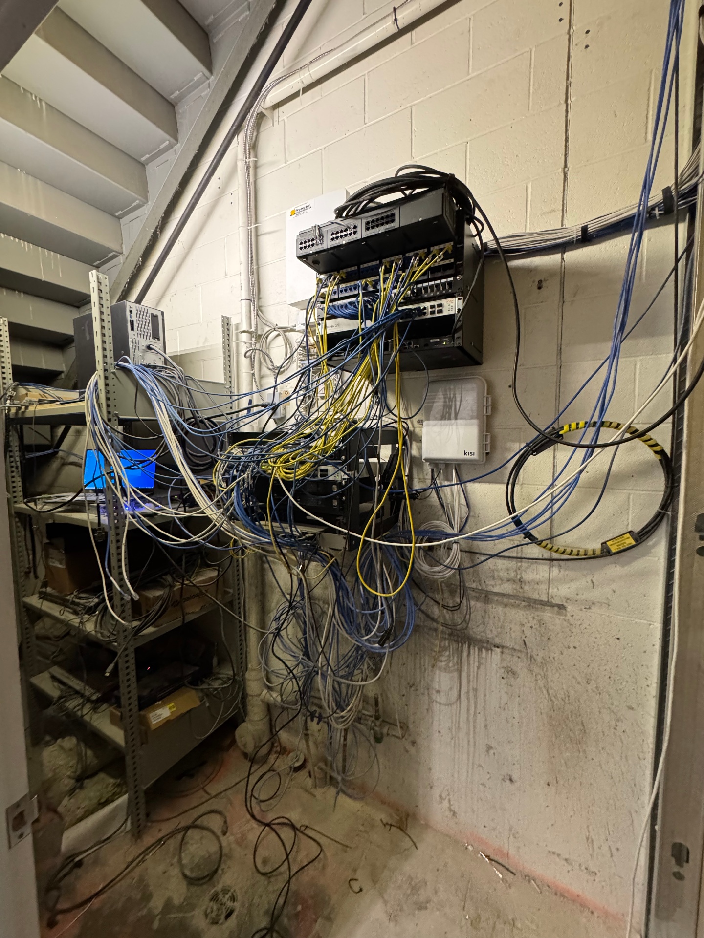 Poorly organized smart home system